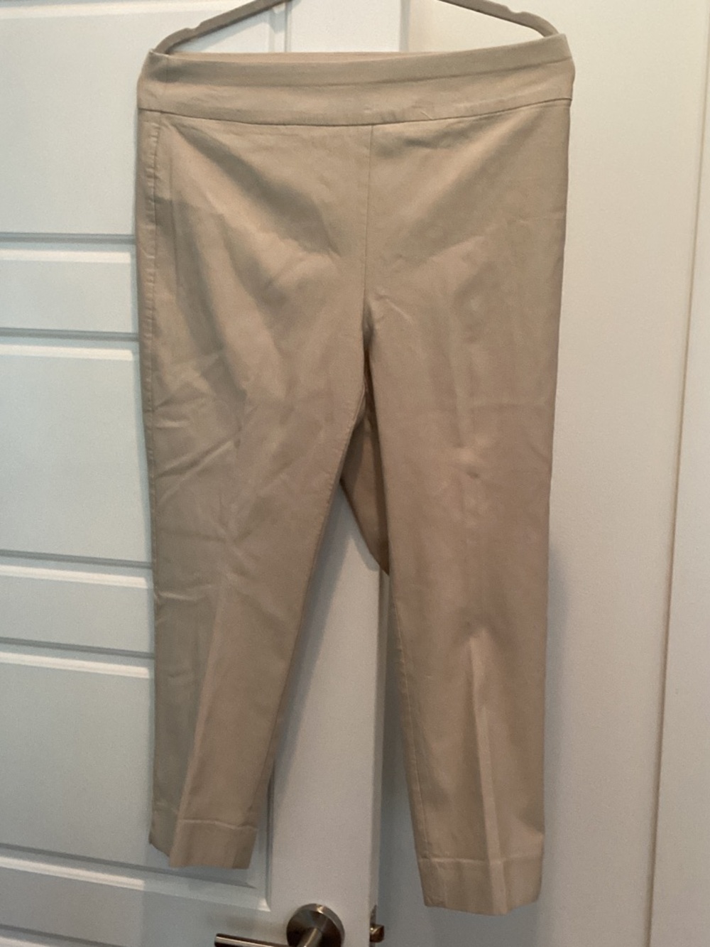 Chico's Cream Cropped Ponte Knit Pants